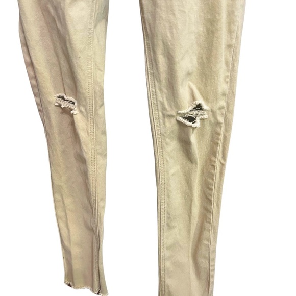 8th of LA Women's Tan Distressed Jeans Size Small - Picture 2 of 3